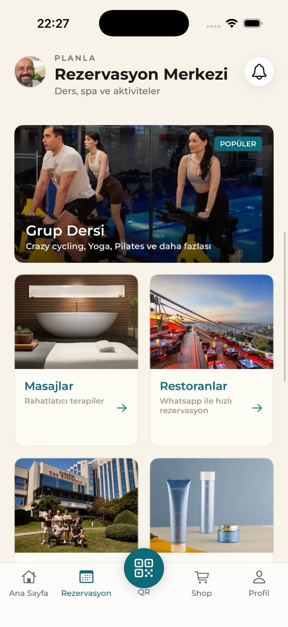 Rezervasyon merkezi: grup dersleri, masajlar, restoranlar, kişisel antrenman, bakım ürünleri ve paketler